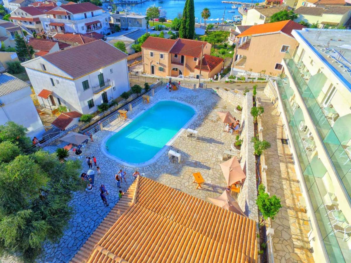 Aria Suites Kassiopi Esterno foto