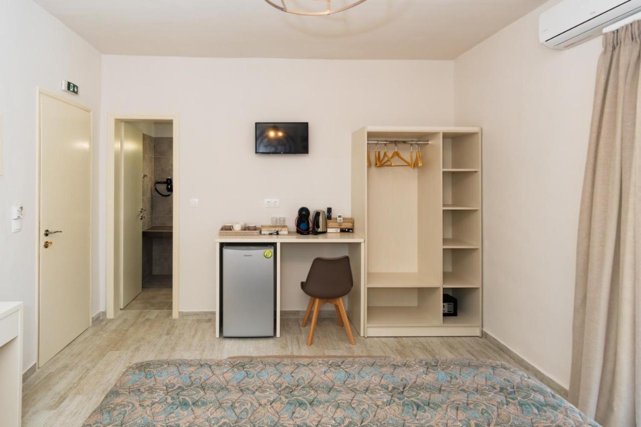 Aria Suites Kassiopi Esterno foto