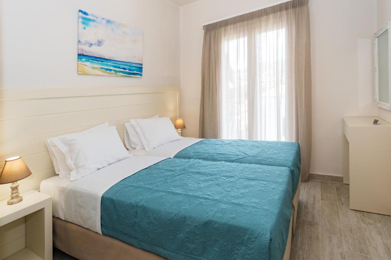 Aria Suites Kassiopi Esterno foto