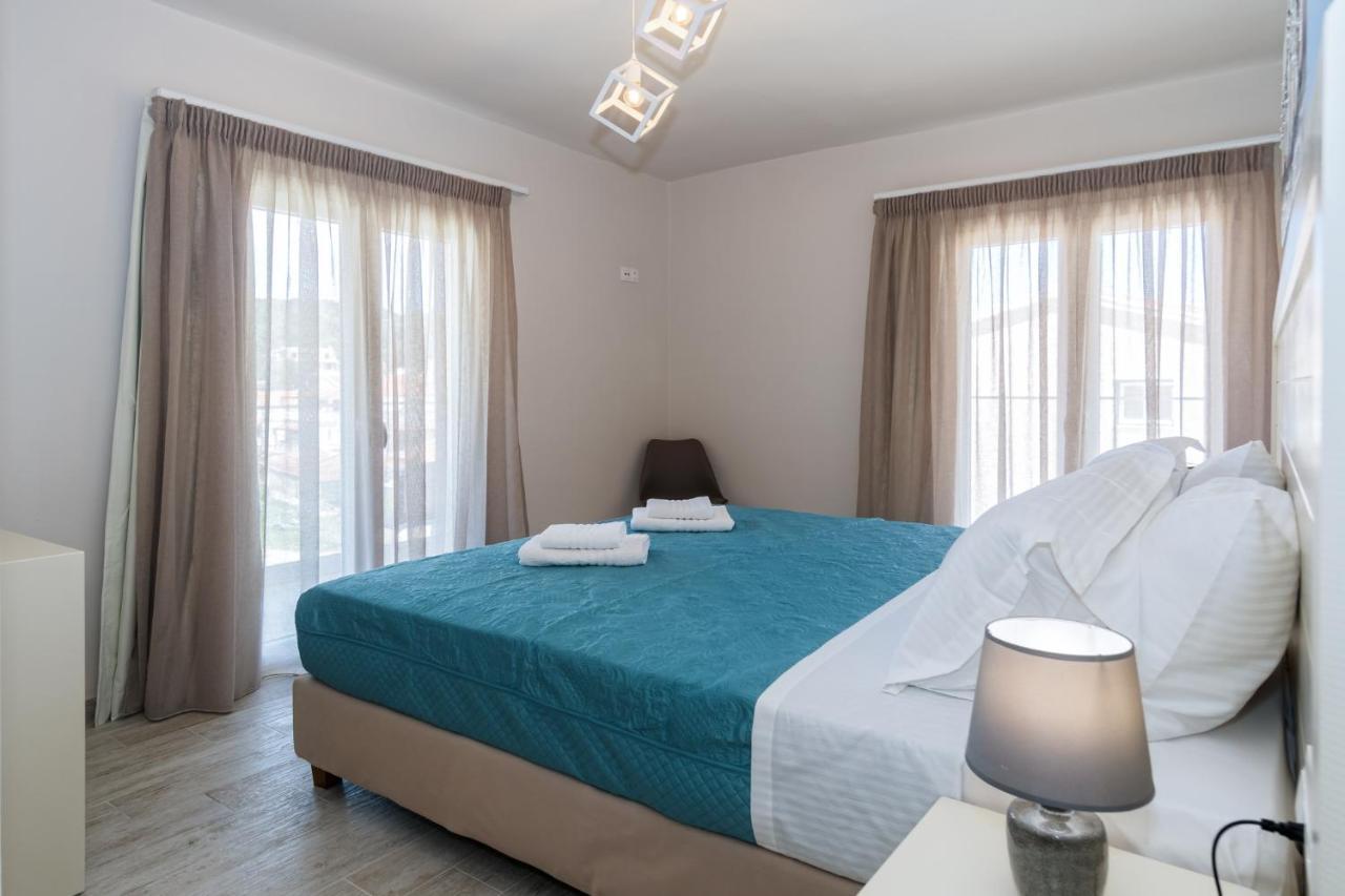 Aria Suites Kassiopi Esterno foto