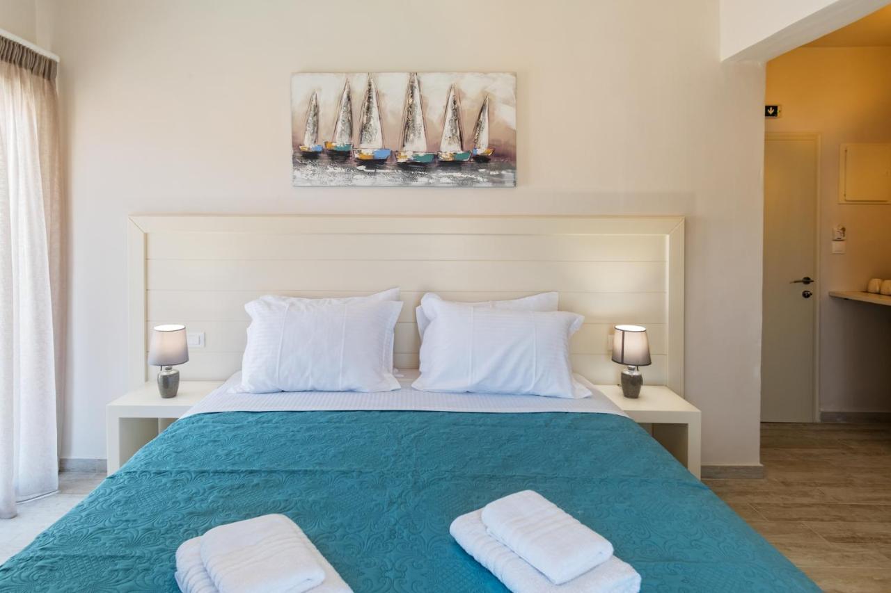 Aria Suites Kassiopi Esterno foto